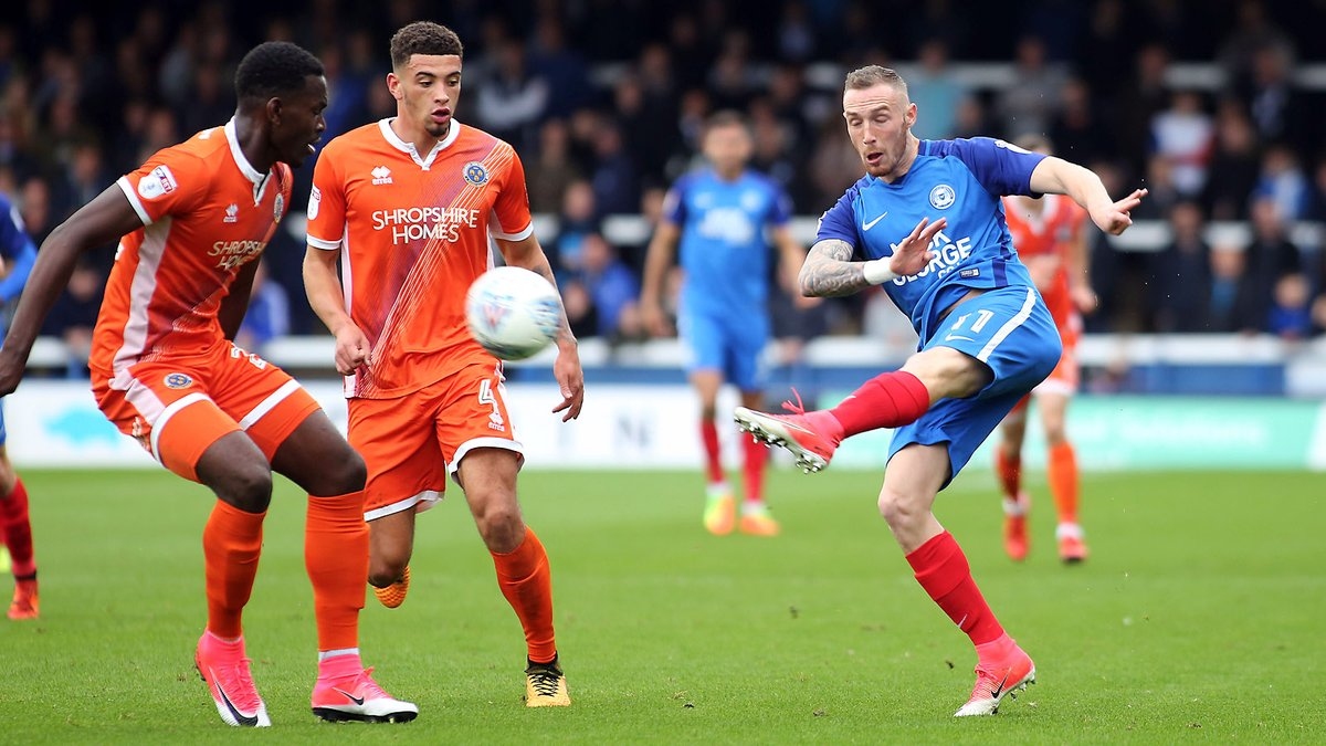 Фантастичен гол донесе победата на Питърбро Юнайтед с 1:0 срещу