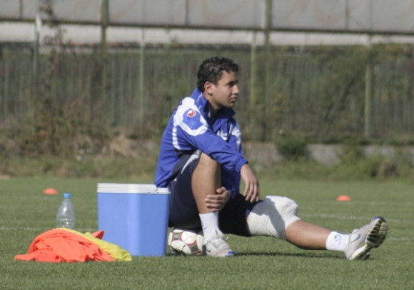 Бившият защитник на Левски Юсеф Рабех е бил нападнат в