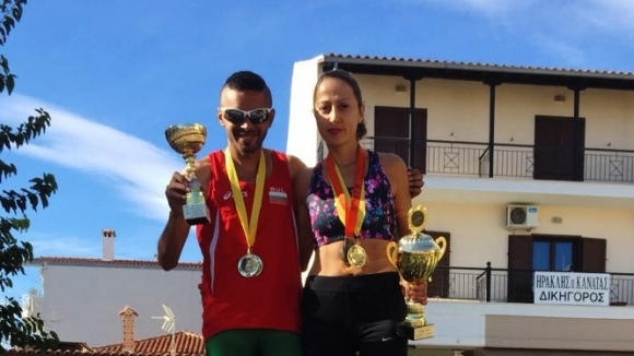 Състезателят на СК Суперспорт (Варна) Йордан Петров финишира първи в