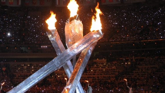 Домакините на Зимните игри в Пьончан 2018 получиха олимпийския огън