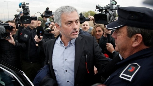 Мениджърът на Манчестър Юнайтед Жозе Моуриньо трябваше да прекъсне подготовката