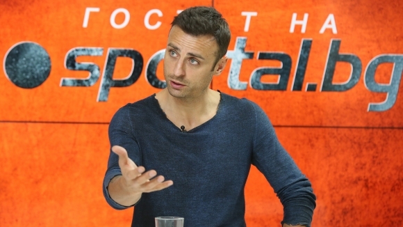 Българската футболна звезда Димитър Бербатов чувства че още има какво