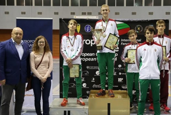 Министърът на младежда и спорта Красен Кралев награди призьорите от