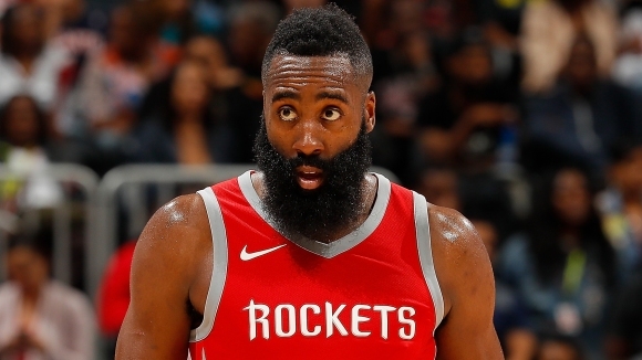 Гардът на Хюстън Джеймс Хардън постави зашеметяващ личен рекорд от