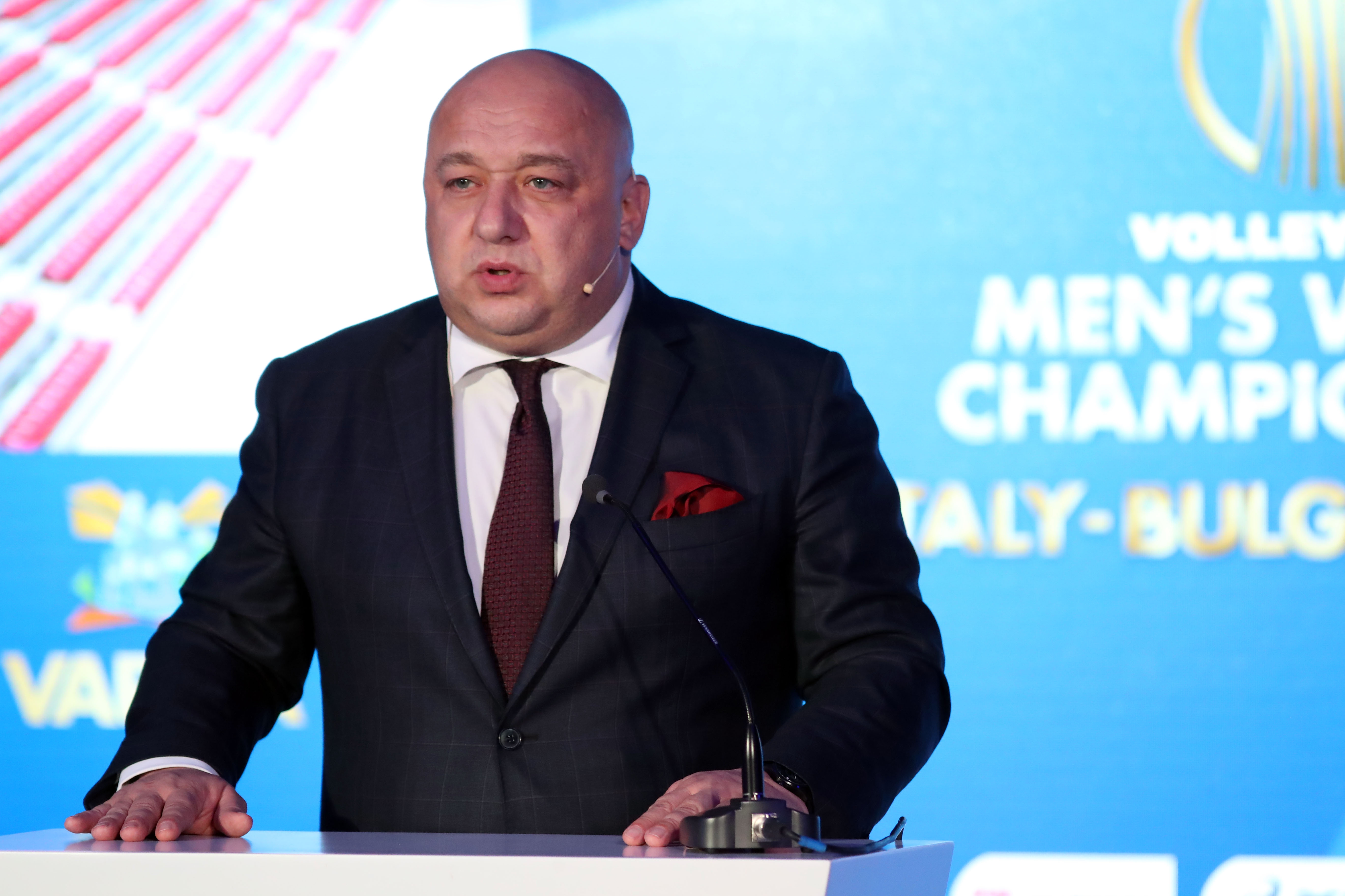 Министърът на младежта и спорта Красен Кралев говори специално за