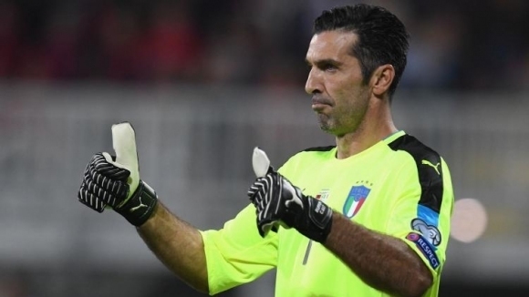 Легендарният вратар на Ювентус и скуадра адзура Джанлуиджи Буфон демонстрира