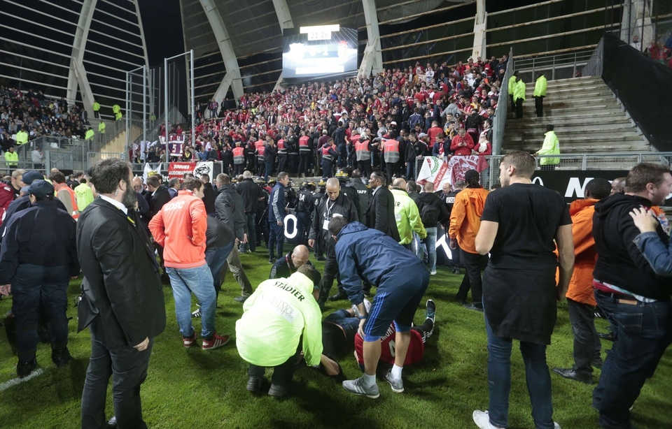 Френската футболна лига не наложи никакви санкции срещу клуба Амиен
