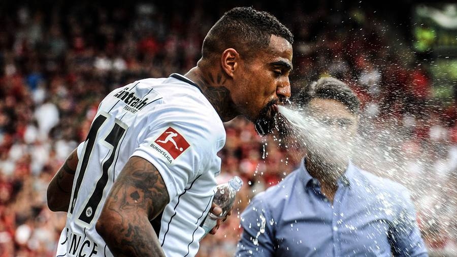 Полузащитникът на Айнтрахт Франкфурт Кевин Принс Боатенг разкри че в