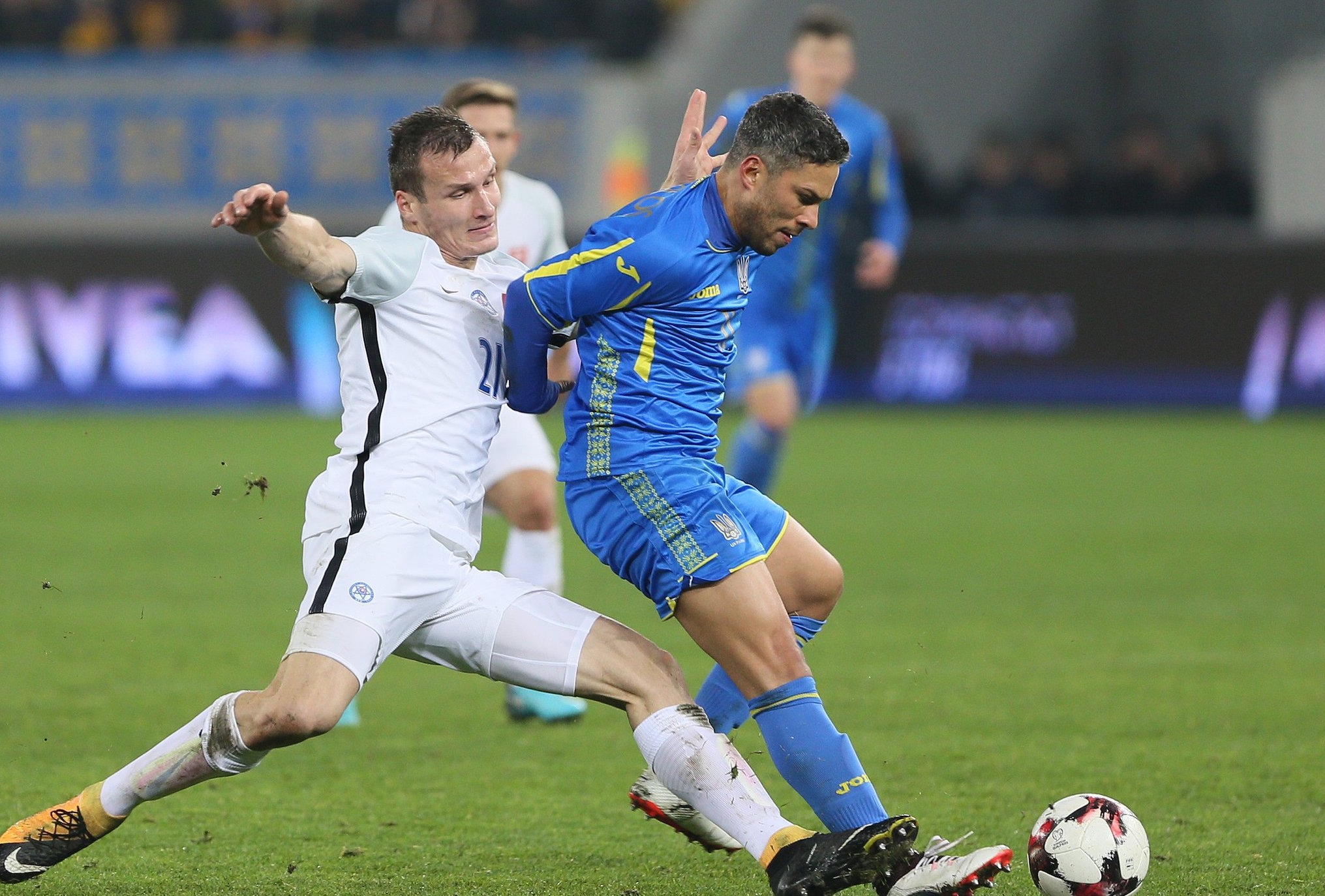 С доста дебютанти в състава си Украйна победи Словакия с