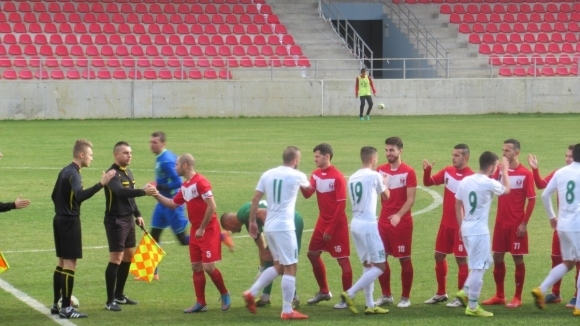 Отборът на Чавдар Етрополе победи с 3 0 Пирин Гоце Делчев