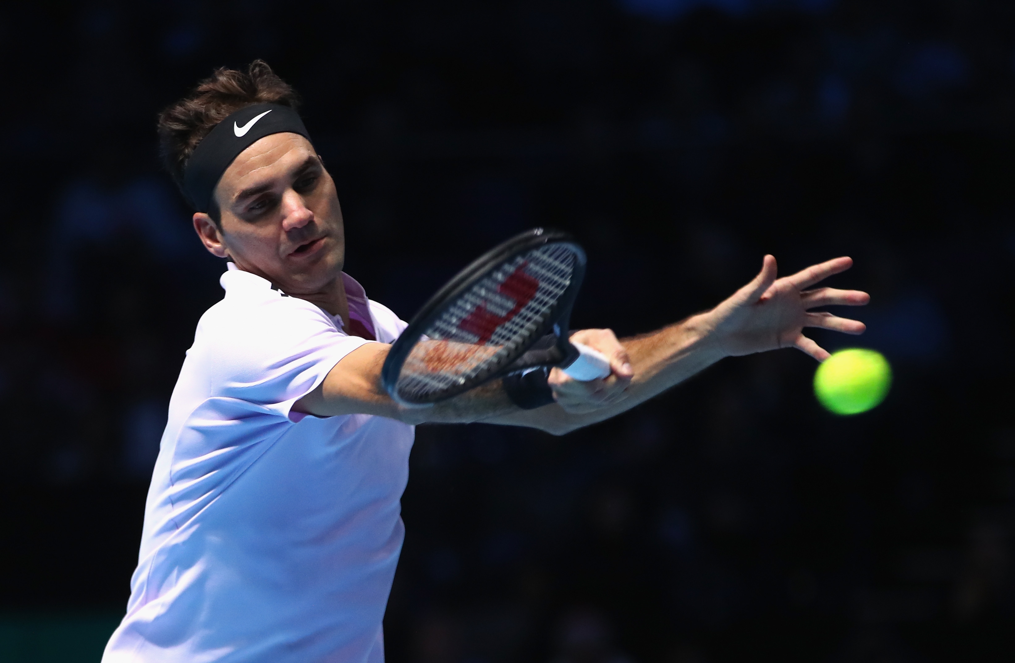 Роджър Федерер победи дебютанта Джак Сок в първия мач на