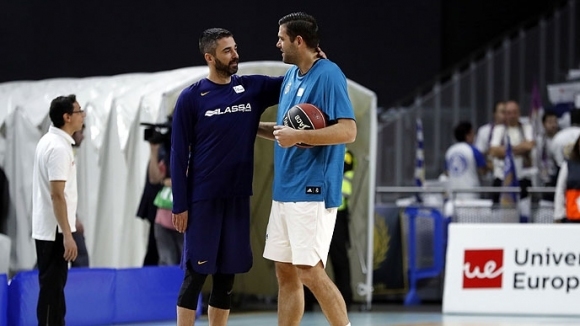 Капитанът на Барселона Хуан Карлос Наваро вече е едноличен лидер