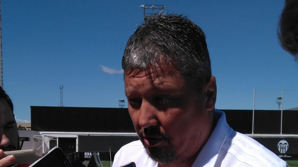 Дублиращият тим на Валенсия воден от Любослав Пенев загуби у