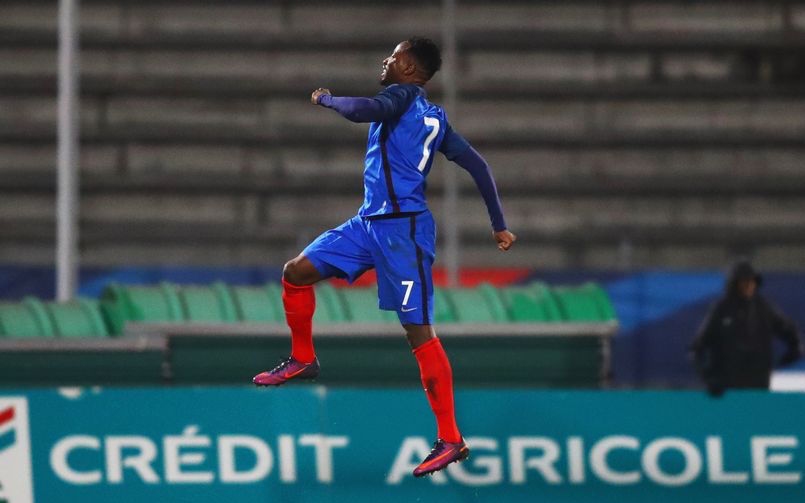 Отборът на Франция затвърди позицията си на абсолютен фаворит в