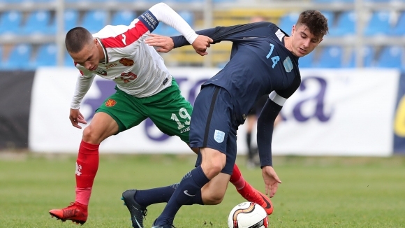 България записа две победи в първите си два мача от