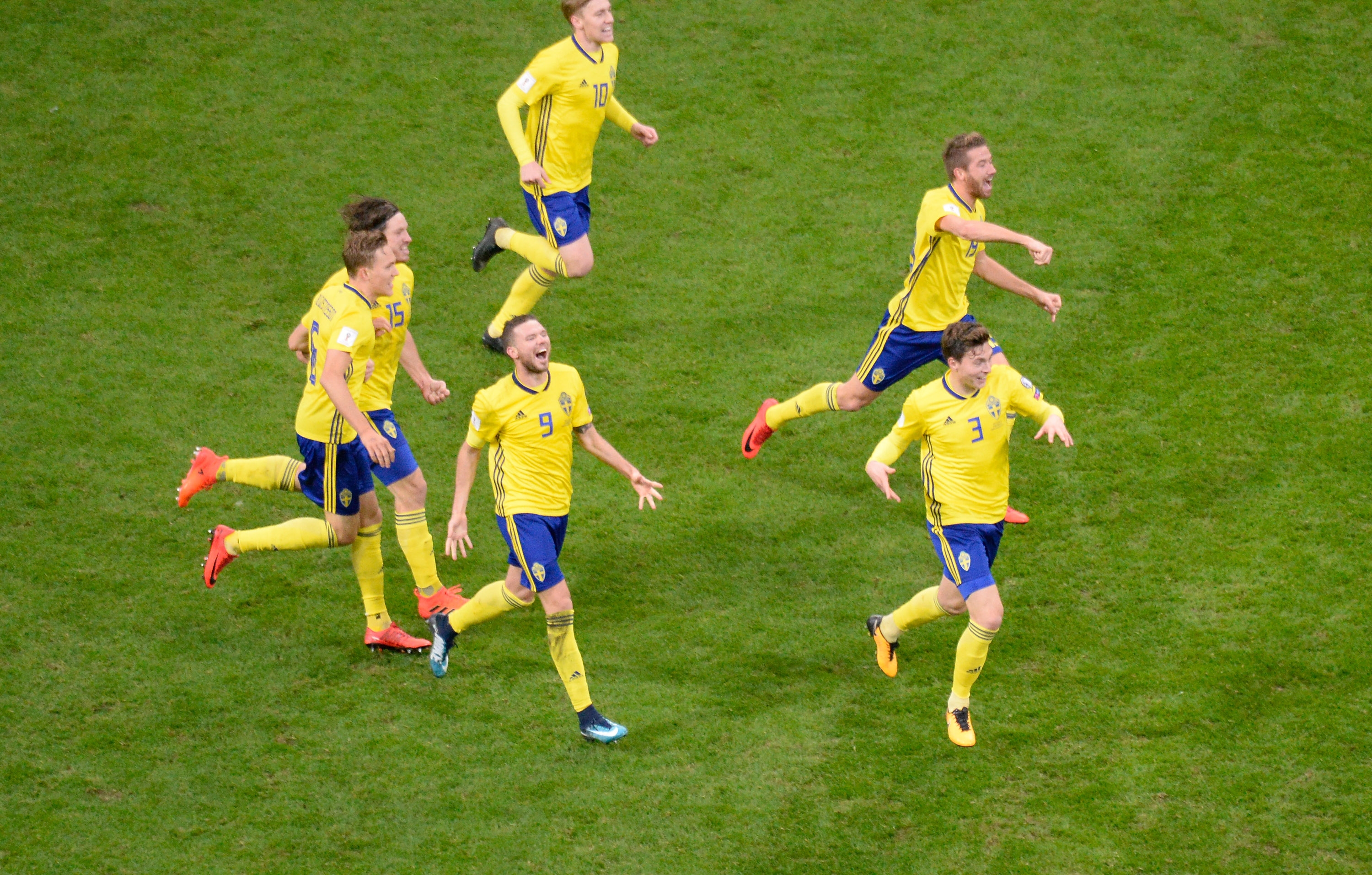 След последния съдийски сигнал на мача с Италия в Милано