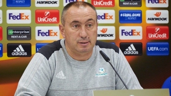 Бившият треньор на Дунав Веселин Великов ще премине стаж при