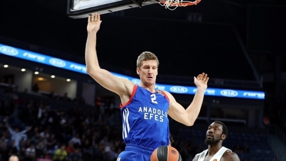 Джъстин Долман ще напусне Анадолу Ефес в края на месец