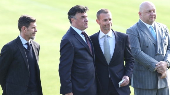 Президентът на УЕФА Александър Чеферин пристига в България след десет