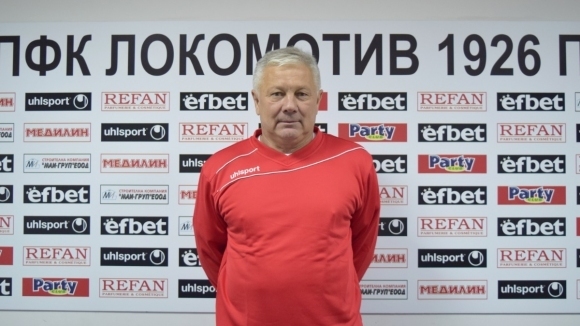 Договор с Локомотив Пловдив подписа треньорът на вратарите Здравко Букарица