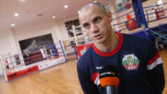 Преди по-малко от месец младите ни национали по бокс извоюваха