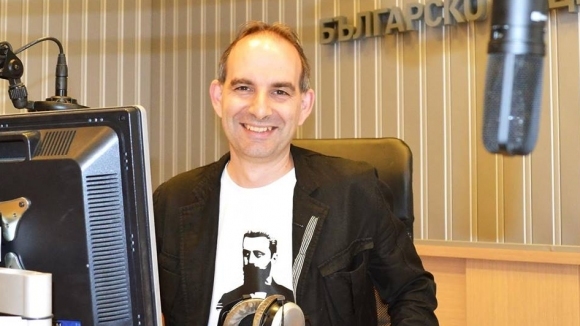 Популярният радиожурналист Петър Волгин насочи отново интереса към себе си