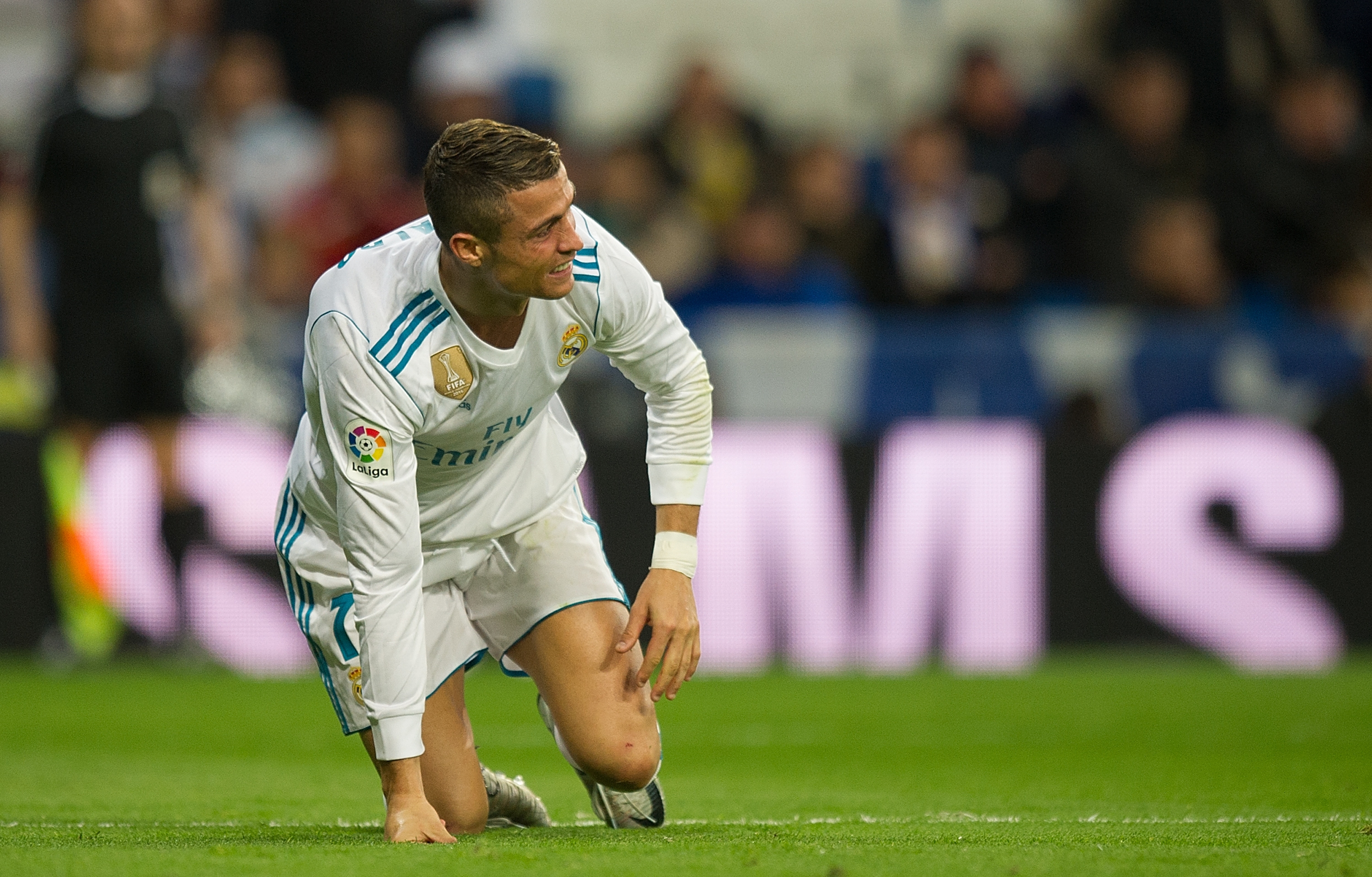 Шампионът на Испания Реал Мадрид видно страда от съдийски грешки