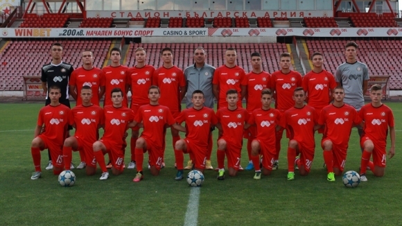 Юношите на ЦСКА София победиха Септември с 2 0 в мач от