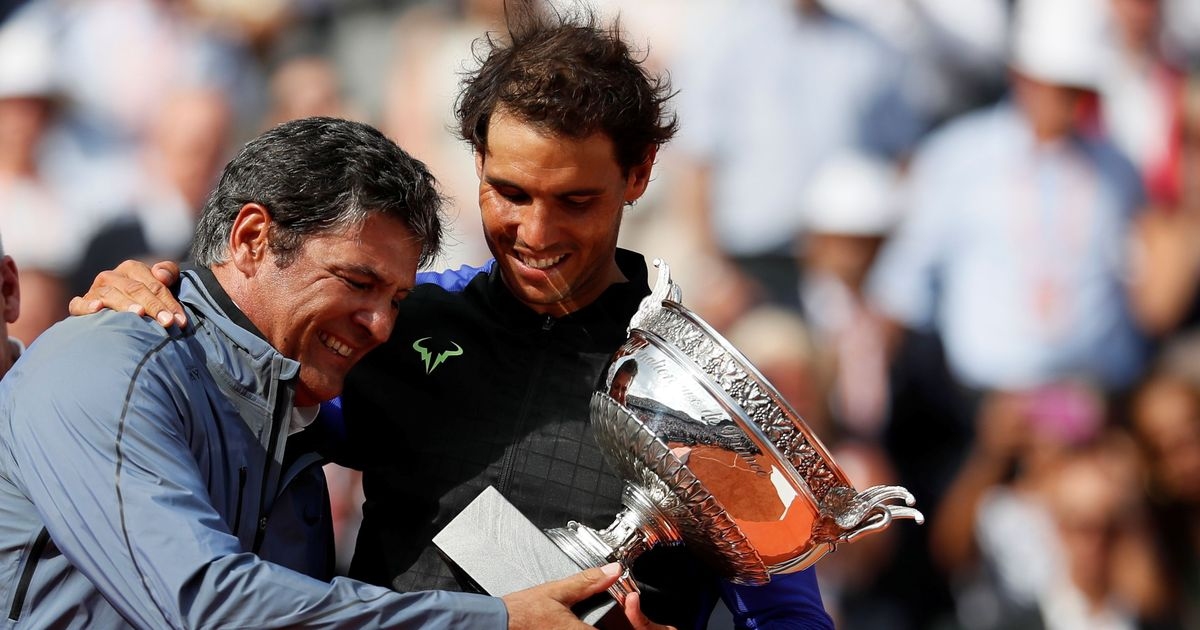 Чичото и дългогодишен треньор на носителя на 16 титли от