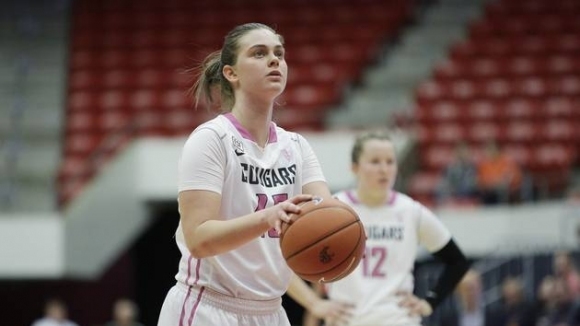 Вашингтон Стейт с Борислава Христова в състава си допусна трета