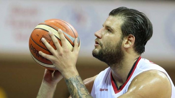 Елитният италиански баскетболен клуб Пистория Баскет проявява интерес към българина