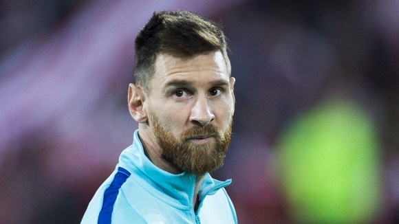 Суперзвездата на Барселона Лионел Меси ще застане пред микрофона идния