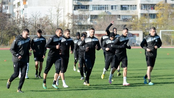 Вратарят на Черно море Емил Михайлов пропусна днешното занимание на