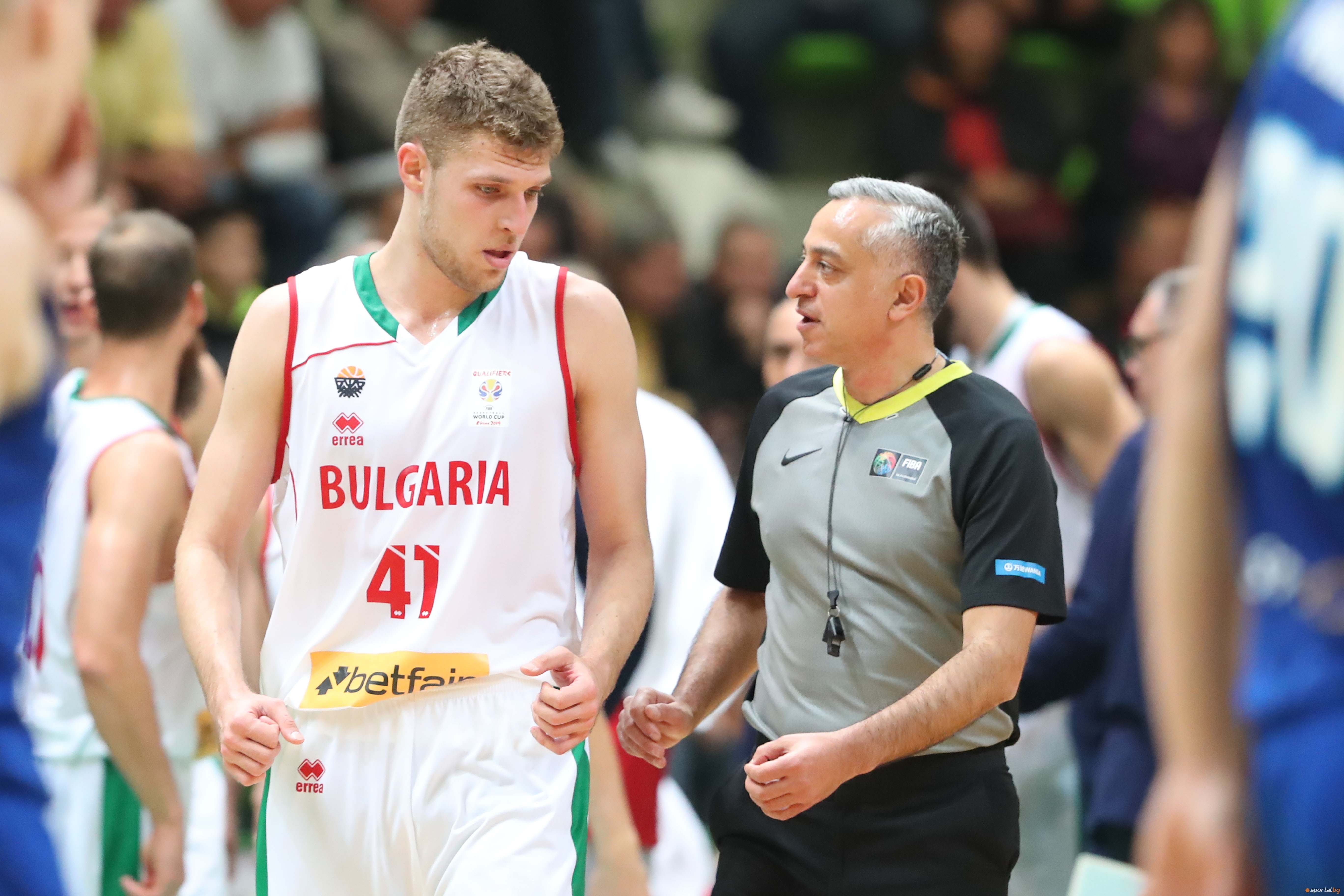 Звездата на българския баскетбол Александър Везенков беше много разочарован след