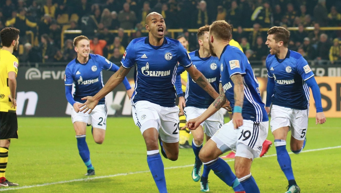 Борусия (Дортмунд) и Шалке 04 играят при 0:0 през първото