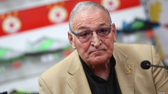Почетният президент на ЦСКА София Димитър Пенев коментира инцидентите на Лаута