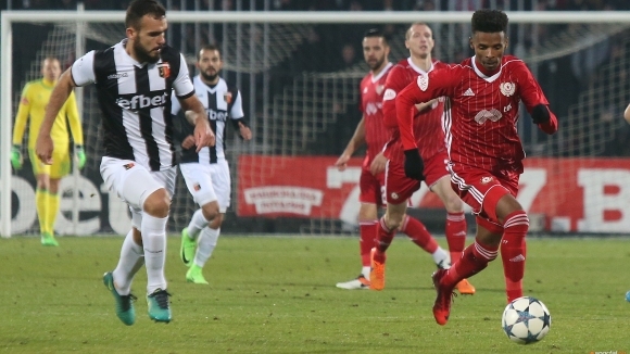 Наставникът на ЦСКА София Стамен Белчев определи група от 18 футболисти