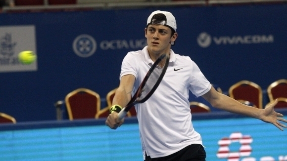 Националът на България за Купа Дейвис Александър Лазаров отпадна във