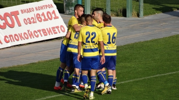 Завърналият се в професионалния футбол състав на Марица Пловдив взе