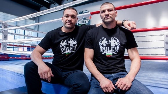 Най-добрите български боксьори на професионалния ринг Кубрат Пулев и Тервел