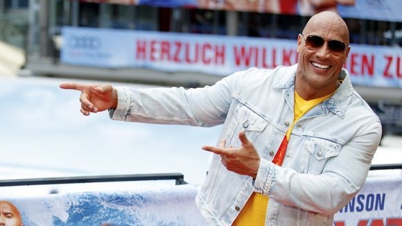 Актьорът Дуейн Джонсън Скалата ще бъде почетен със собствена звезда