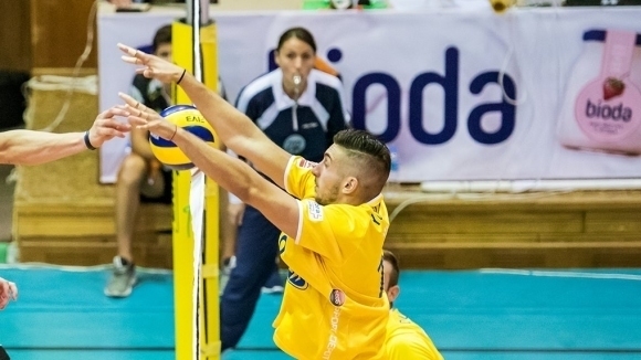 Волейболистите на Марек Юнион Ивкони Дупница постигна втора поредна много