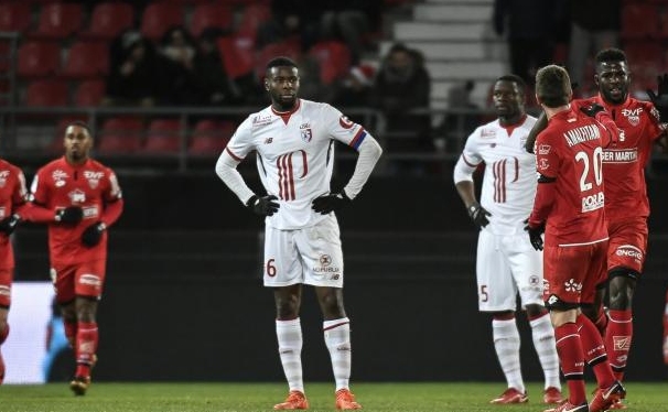 Отборът на Лил претърпя тежка загуба при гостуването си на