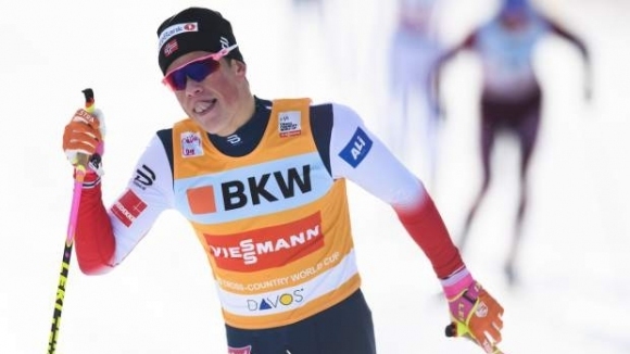 Норвежецът Йоханес Хьосфлот Клабо спечели старта на 15 км преследване
