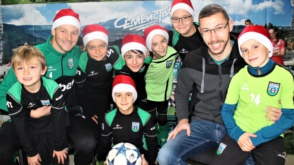 Коледно настроение завладя отбора на Витоша Бистрица Този уикенд трима