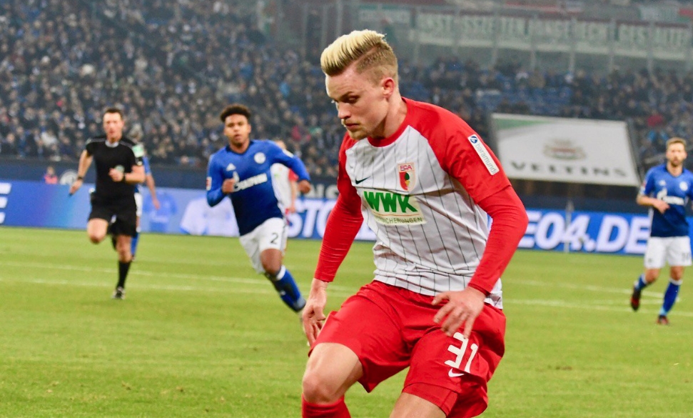 Ръководството на Манчестър Сити обмисля възможността да подсили тима със