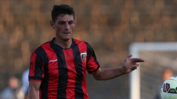 Черно море ще подпише договор с Георги Вълчев Централният защитник