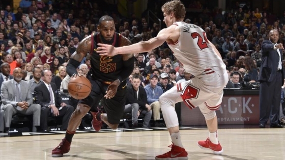 ЛеБрон Джеймс реализира 34 точки за победата на Кливланд със