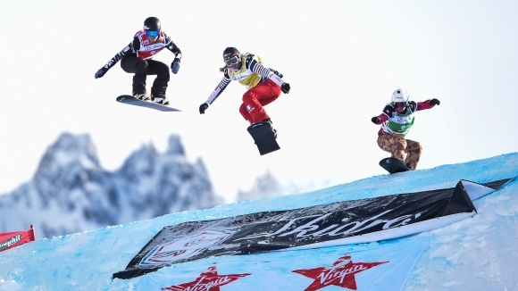 Българката Александра Жекова завърши на 11 о място в сноубордкроса в