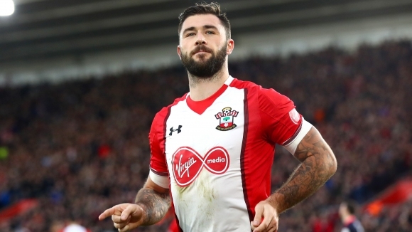 Голмайсторът на Саутхaмптън Чарли Остин ще пропусне поне две седмици